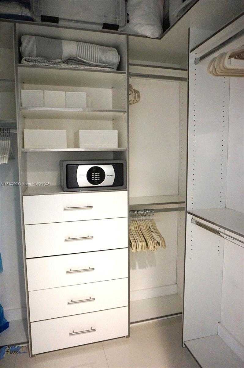 Small Image of 251 CRANDON BLVD #408, Key Biscayne Number 33