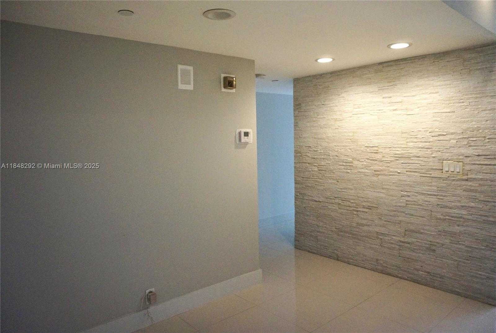 Small Image of 251 CRANDON BLVD #408, Key Biscayne Number 6