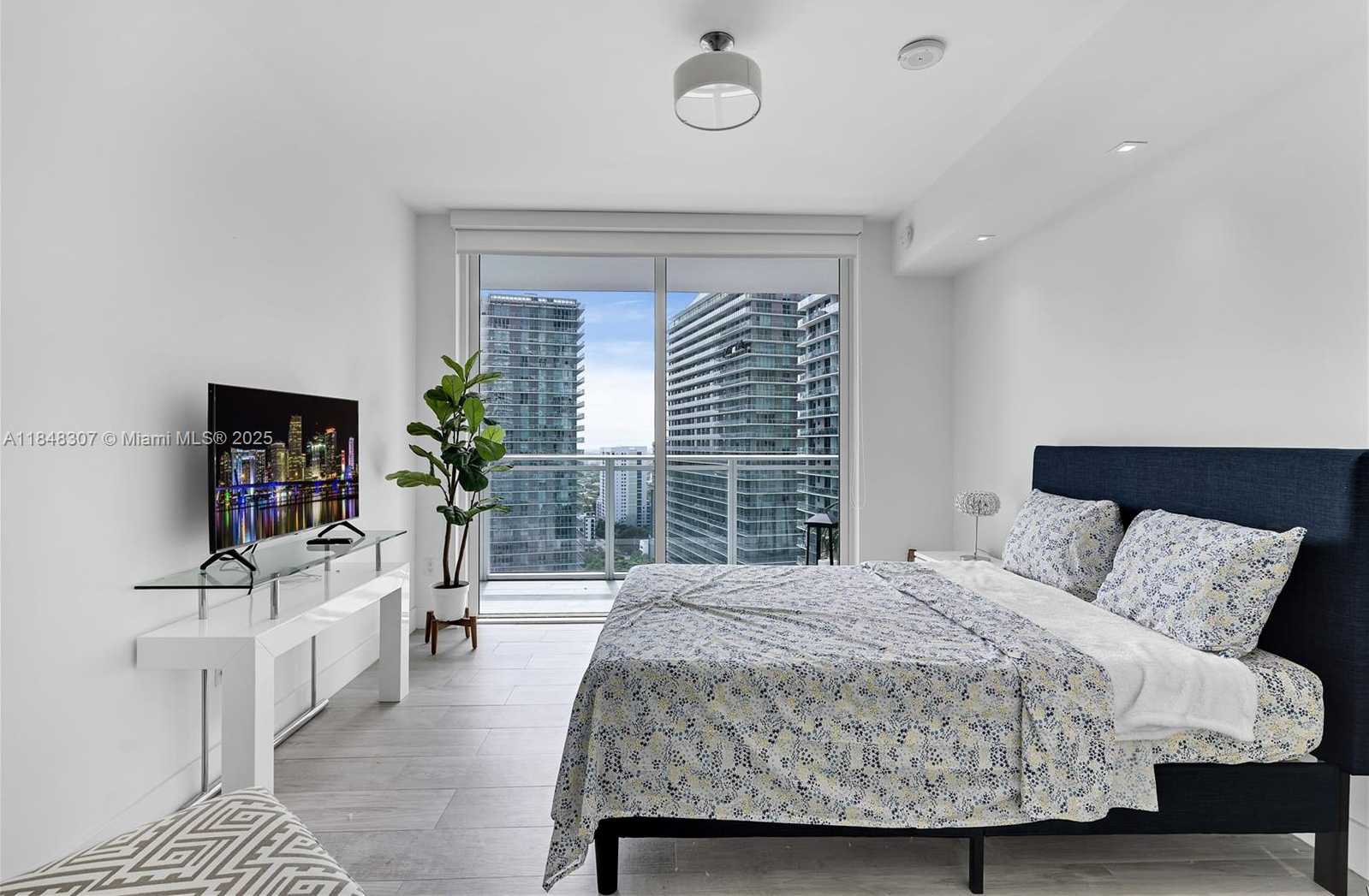 Small Image of 1080 BRICKELL AVE #2601, Miami Number 16