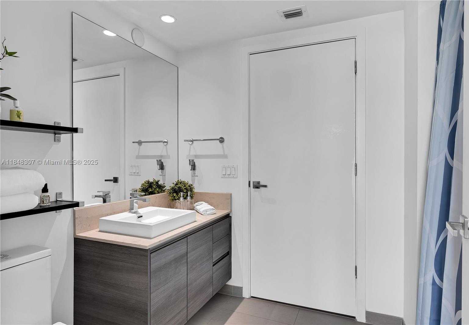 Small Image of 1080 BRICKELL AVE #2601, Miami Number 22
