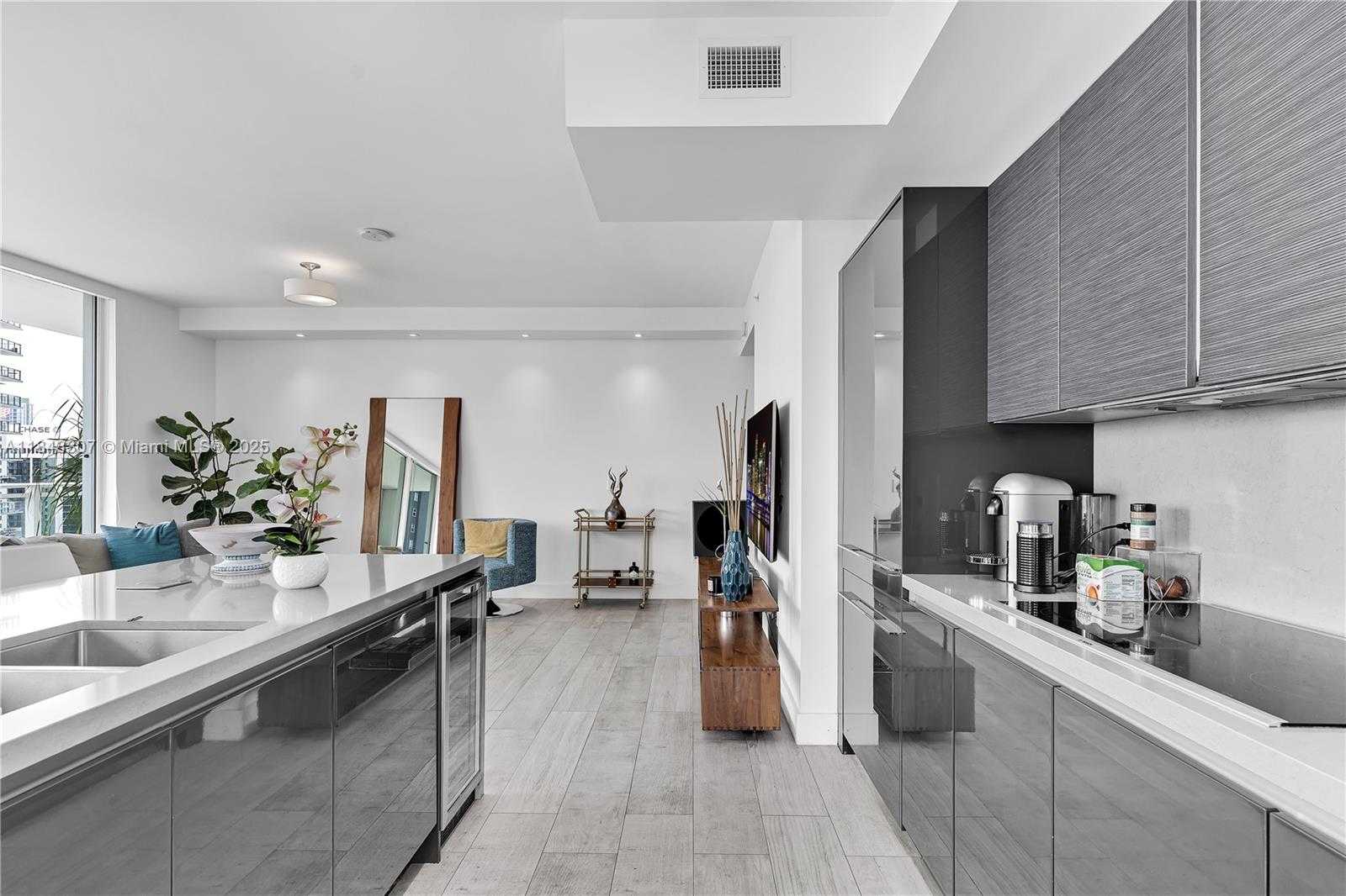 Small Image of 1080 BRICKELL AVE #2601, Miami Number 8