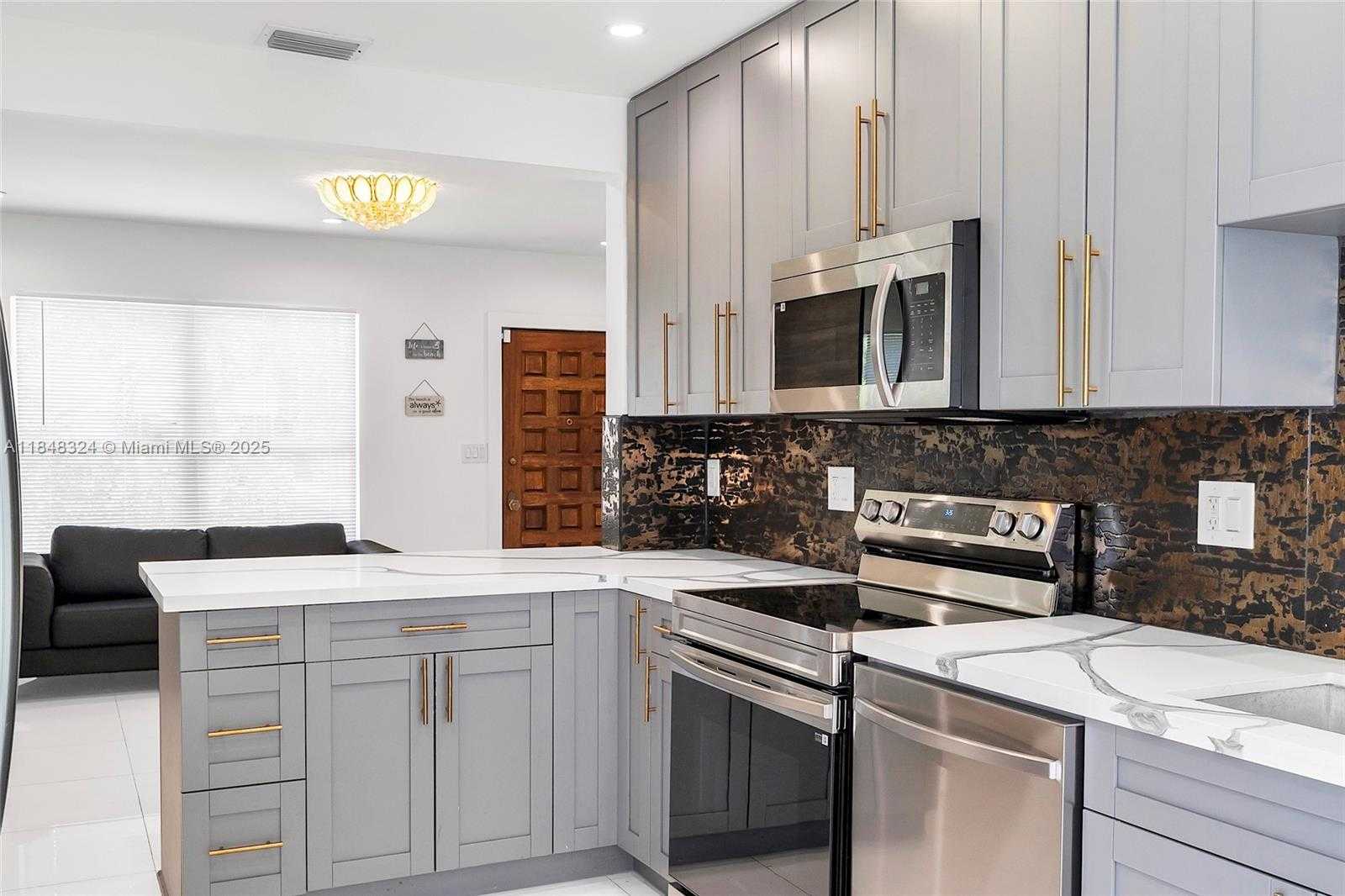 Small Image of 766 NORTH WEST 45TH ST, Miami Number 11
