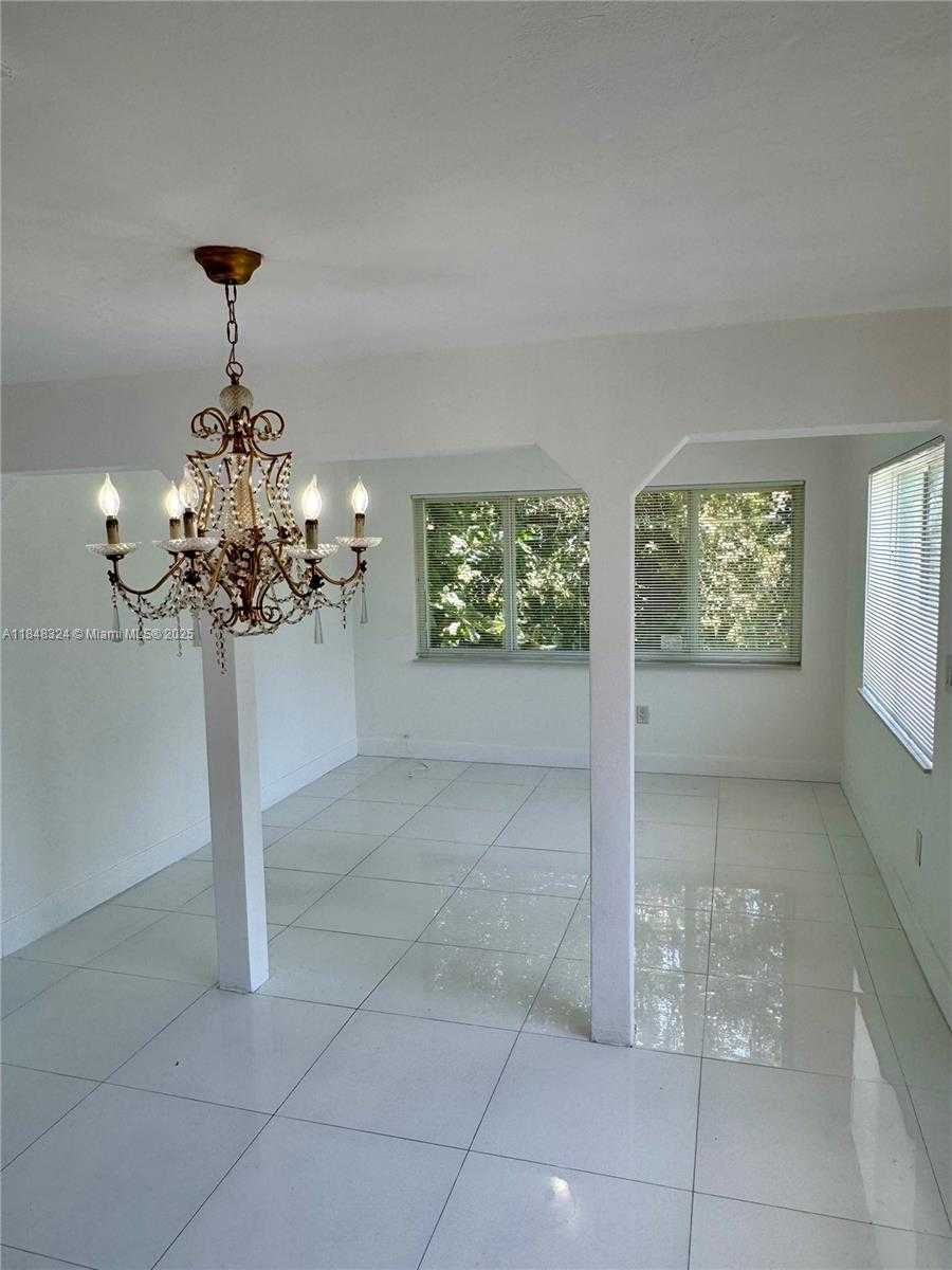 Small Image of 766 NORTH WEST 45TH ST, Miami Number 15