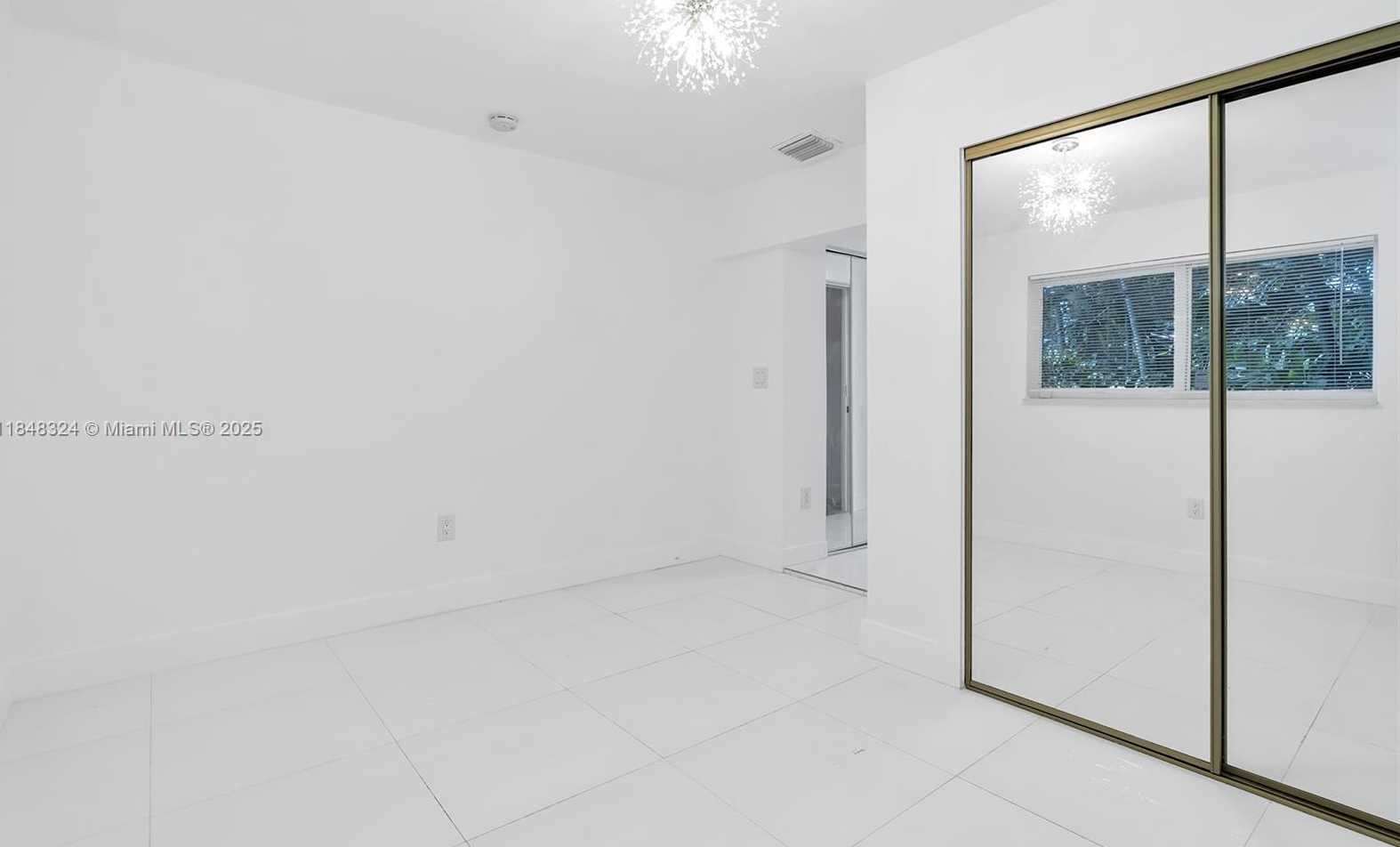 Small Image of 766 NORTH WEST 45TH ST, Miami Number 25