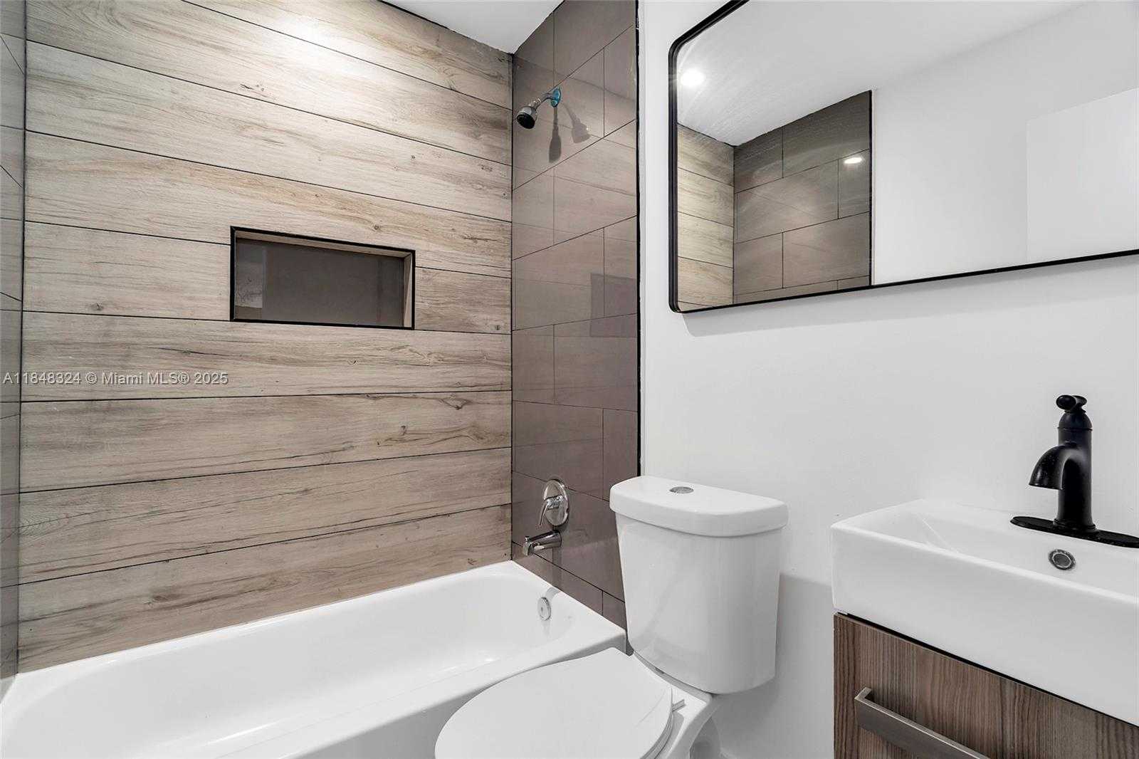 Small Image of 766 NORTH WEST 45TH ST, Miami Number 29