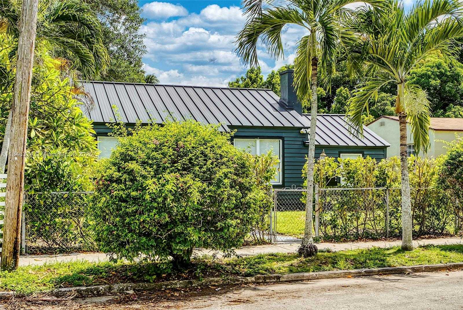 Small Image of 766 NORTH WEST 45TH ST, Miami Number 36