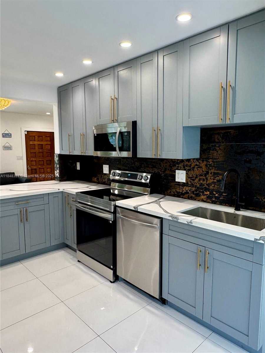 Small Image of 766 NORTH WEST 45TH ST, Miami Number 8