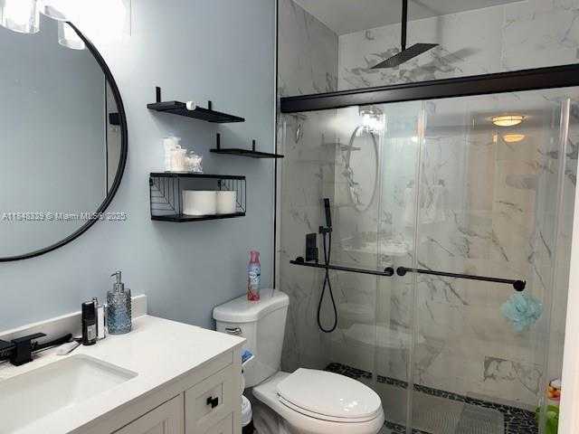 Small Image of 2452 TAYLOR ST #102, Hollywood Number 13