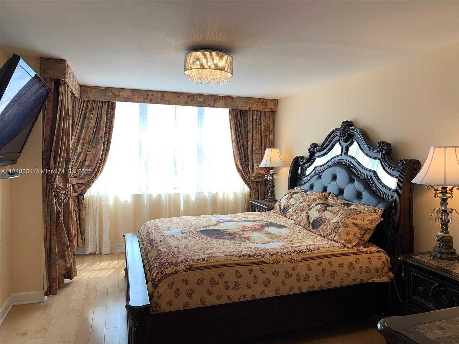 Small Image of 6039 COLLINS AVE #1136, Miami Beach Number 20