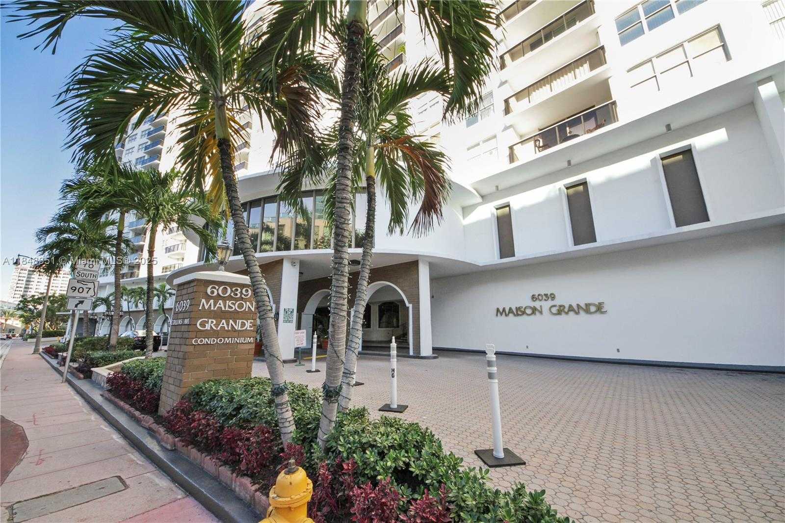 Small Image of 6039 COLLINS AVE #1136, Miami Beach Number 40