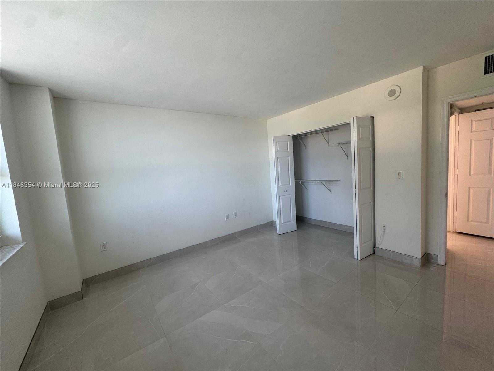 Small Image of 1155 BRICKELL BAY DR #307, Miami Number 13
