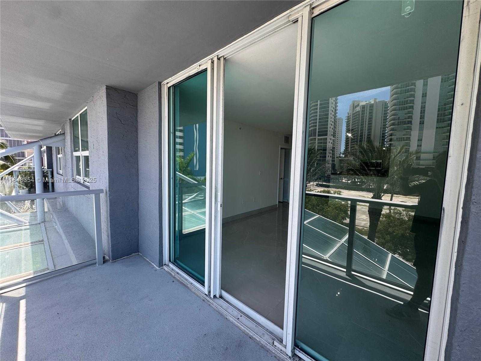 Small Image of 1155 BRICKELL BAY DR #307, Miami Number 21