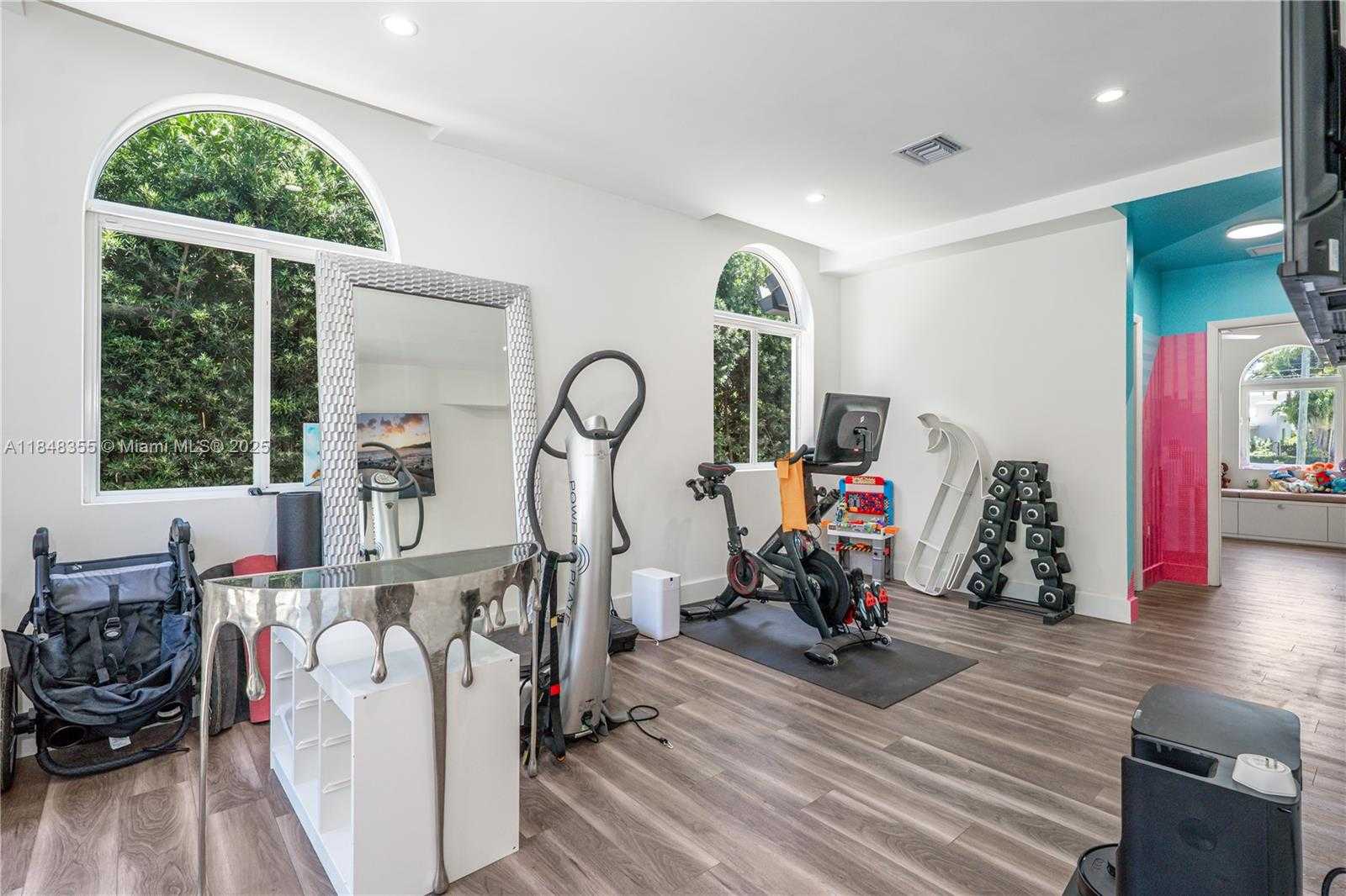 Small Image of 5978 ALTON RD #., Miami Beach Number 15
