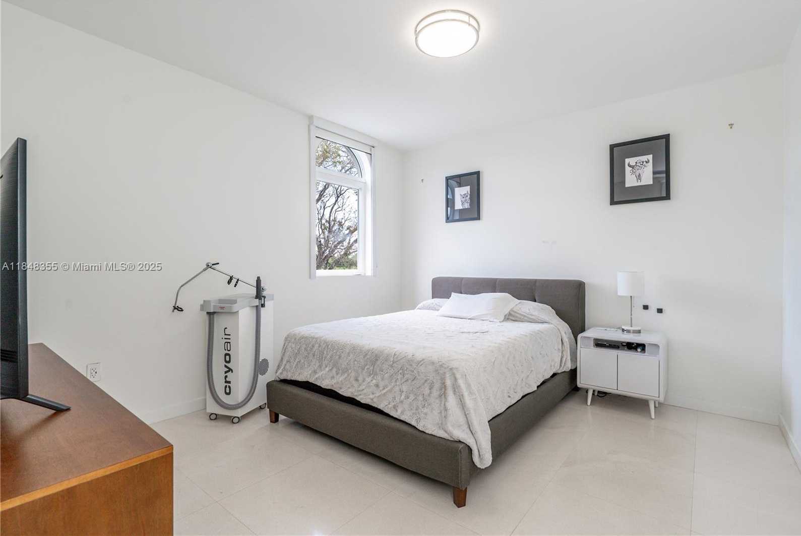 Small Image of 5978 ALTON RD #., Miami Beach Number 24