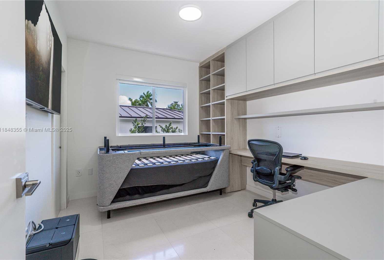 Small Image of 5978 ALTON RD #., Miami Beach Number 25