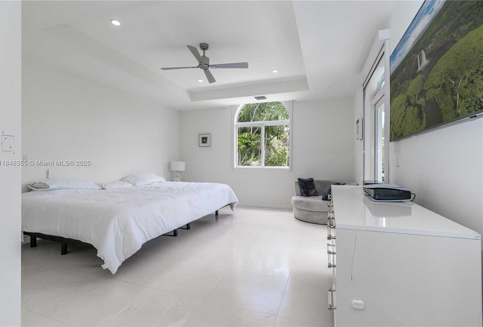 Small Image of 5978 ALTON RD #., Miami Beach Number 26
