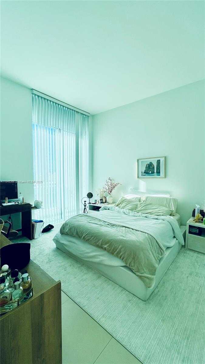 Small Image of 951 BRICKELL AVE #4307, Miami Number 12