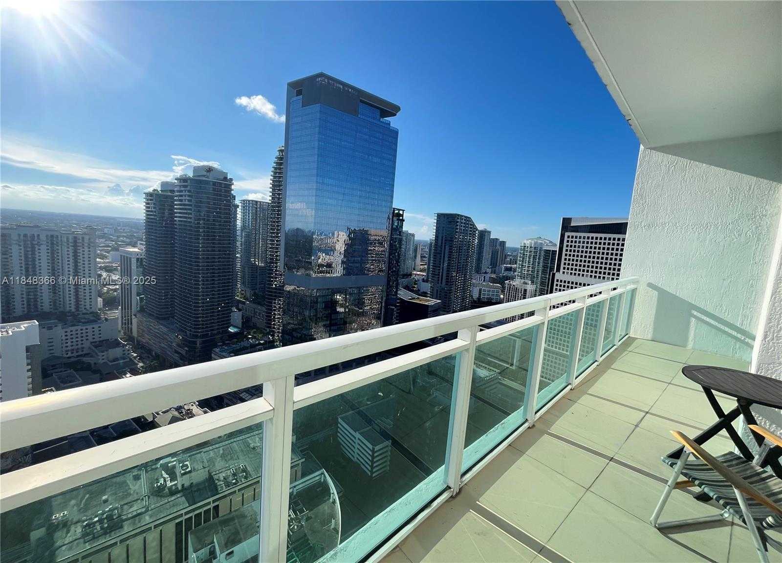 Small Image of 951 BRICKELL AVE #4307, Miami Number 2