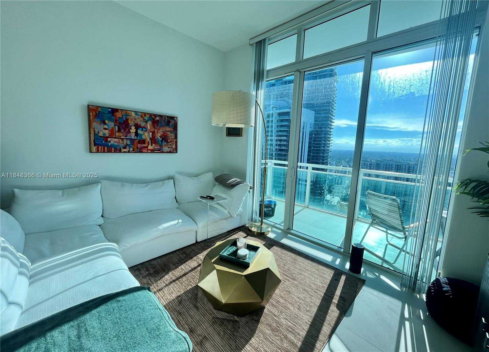 Small Image of 951 BRICKELL AVE #4307, Miami Number 5