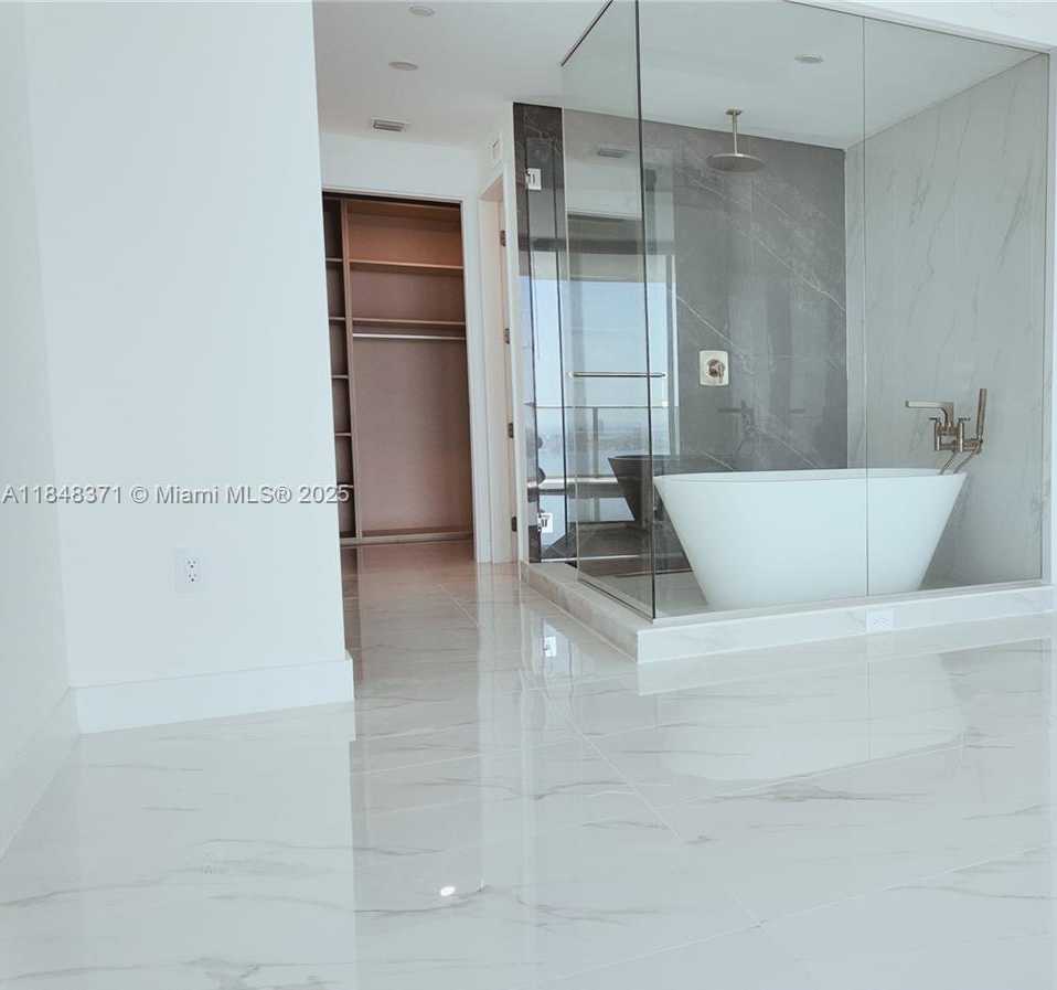 Small Image of 700 NORTH EAST 24 ST #4603, Miami Number 18