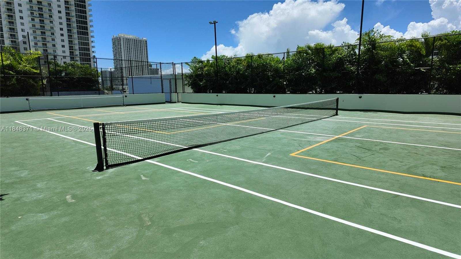Small Image of 700 NORTH EAST 24 ST #4603, Miami Number 36