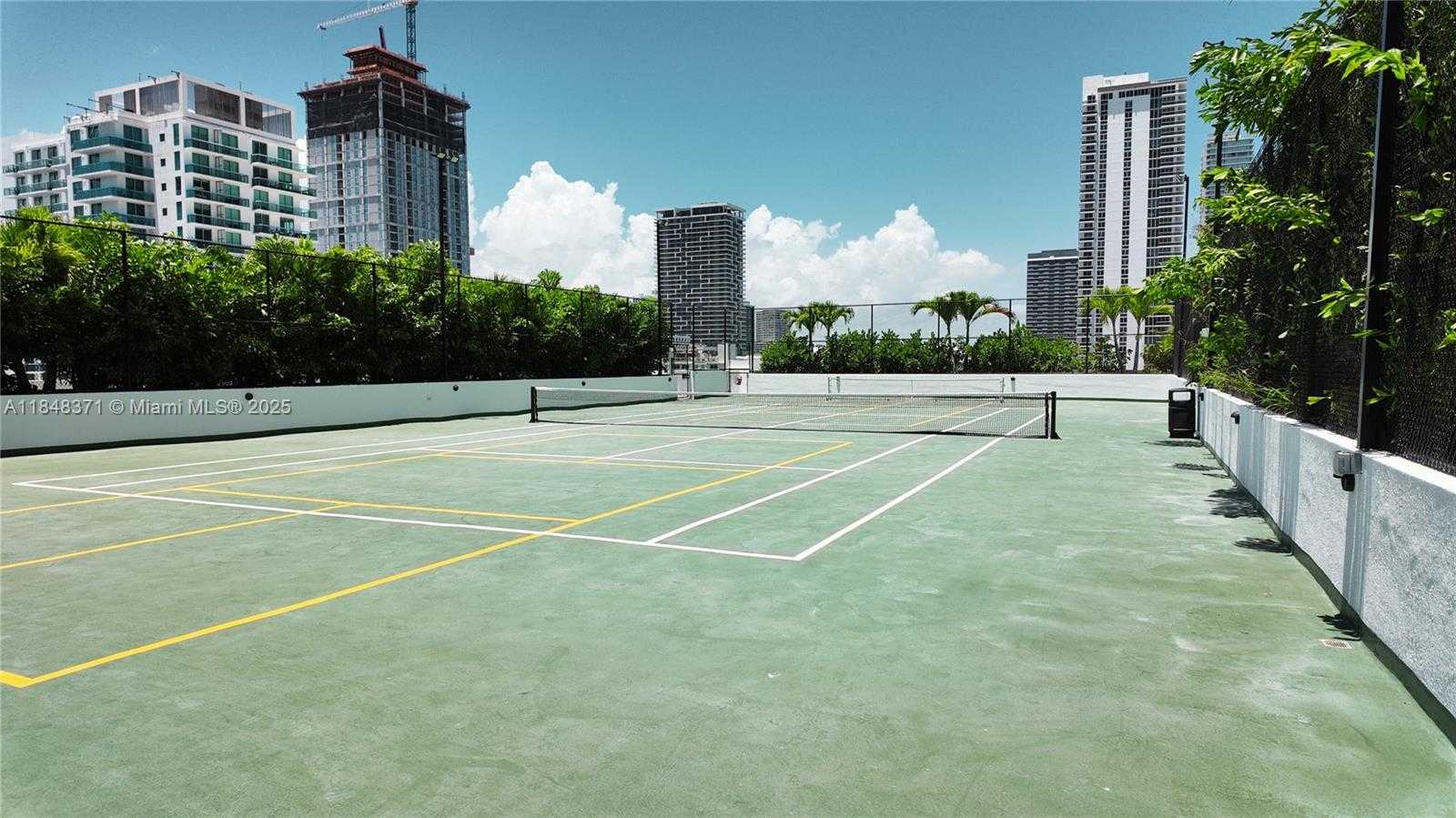 Small Image of 700 NORTH EAST 24 ST #4603, Miami Number 37