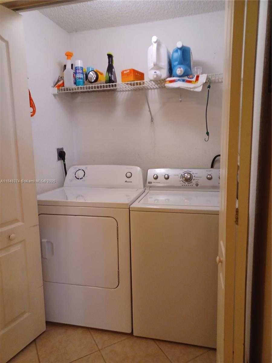 Small Image of 14379 SOUTH WEST 120TH CT #5-7, Miami Number 15