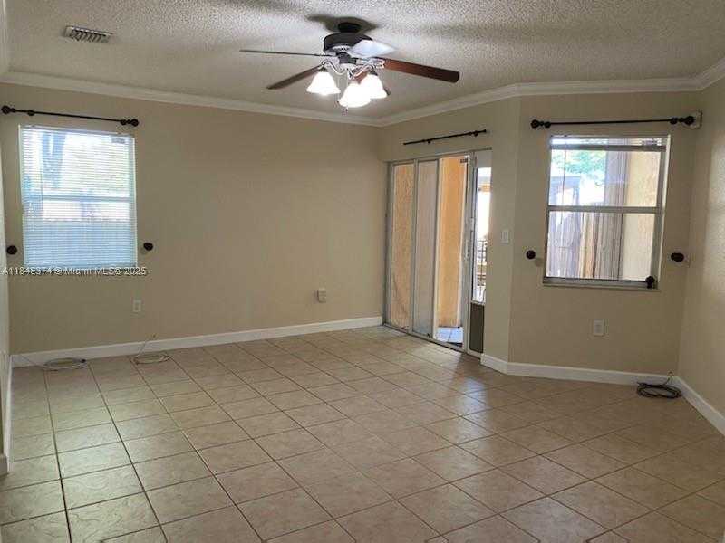 Small Image of 14379 SOUTH WEST 120TH CT #5-7, Miami Number 6