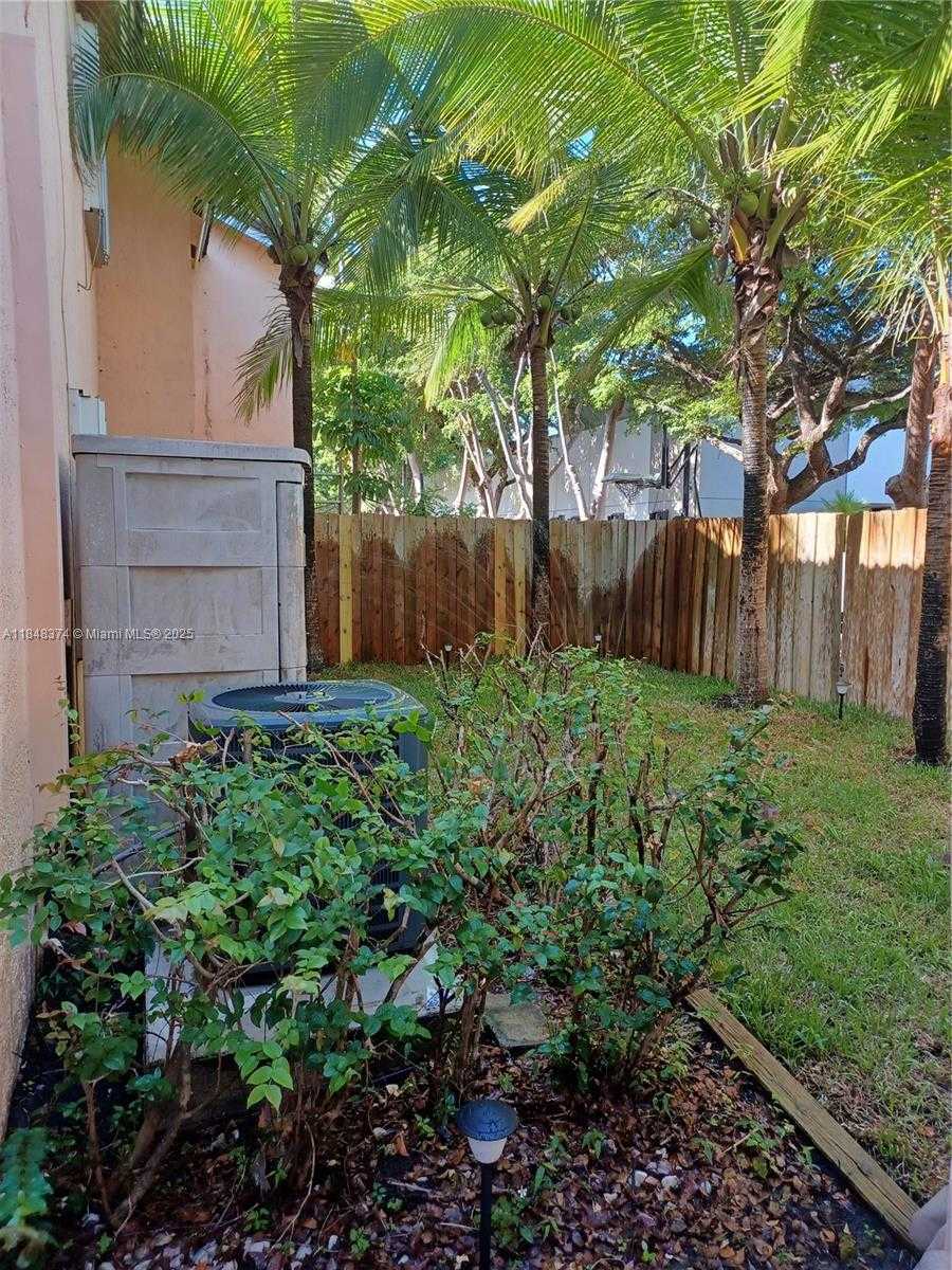 Small Image of 14379 SOUTH WEST 120TH CT #5-7, Miami Number 8