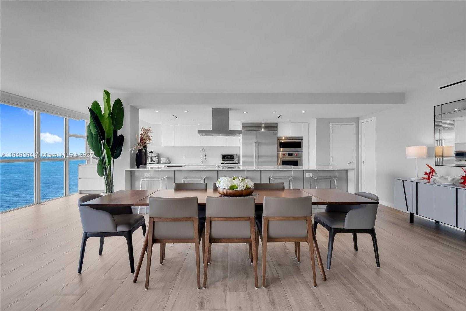 Small Image of 600 GRAPETREE DR #11CN, Key Biscayne Number 11