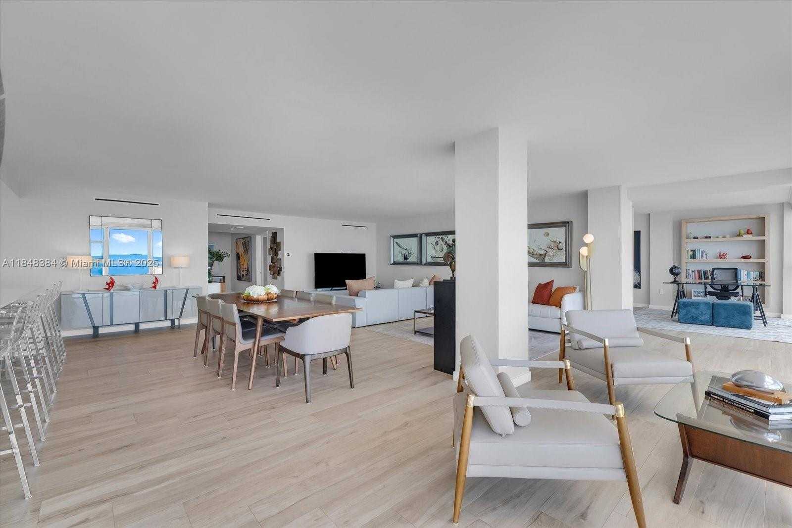 Small Image of 600 GRAPETREE DR #11CN, Key Biscayne Number 17