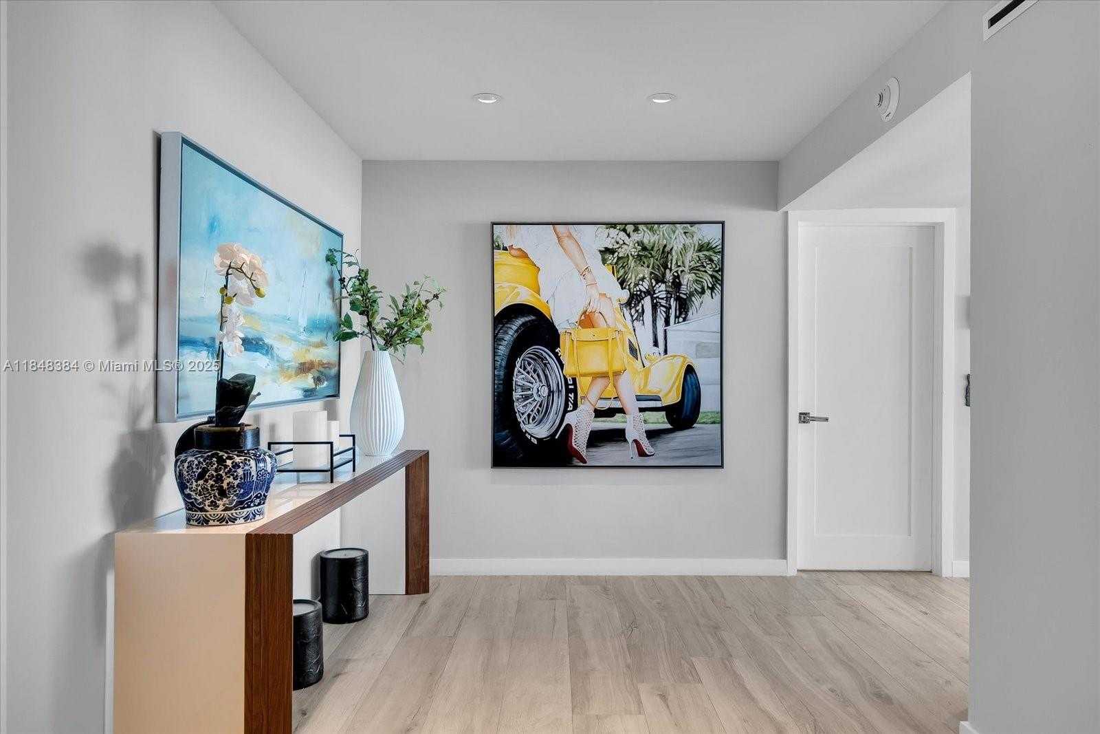 Small Image of 600 GRAPETREE DR #11CN, Key Biscayne Number 19