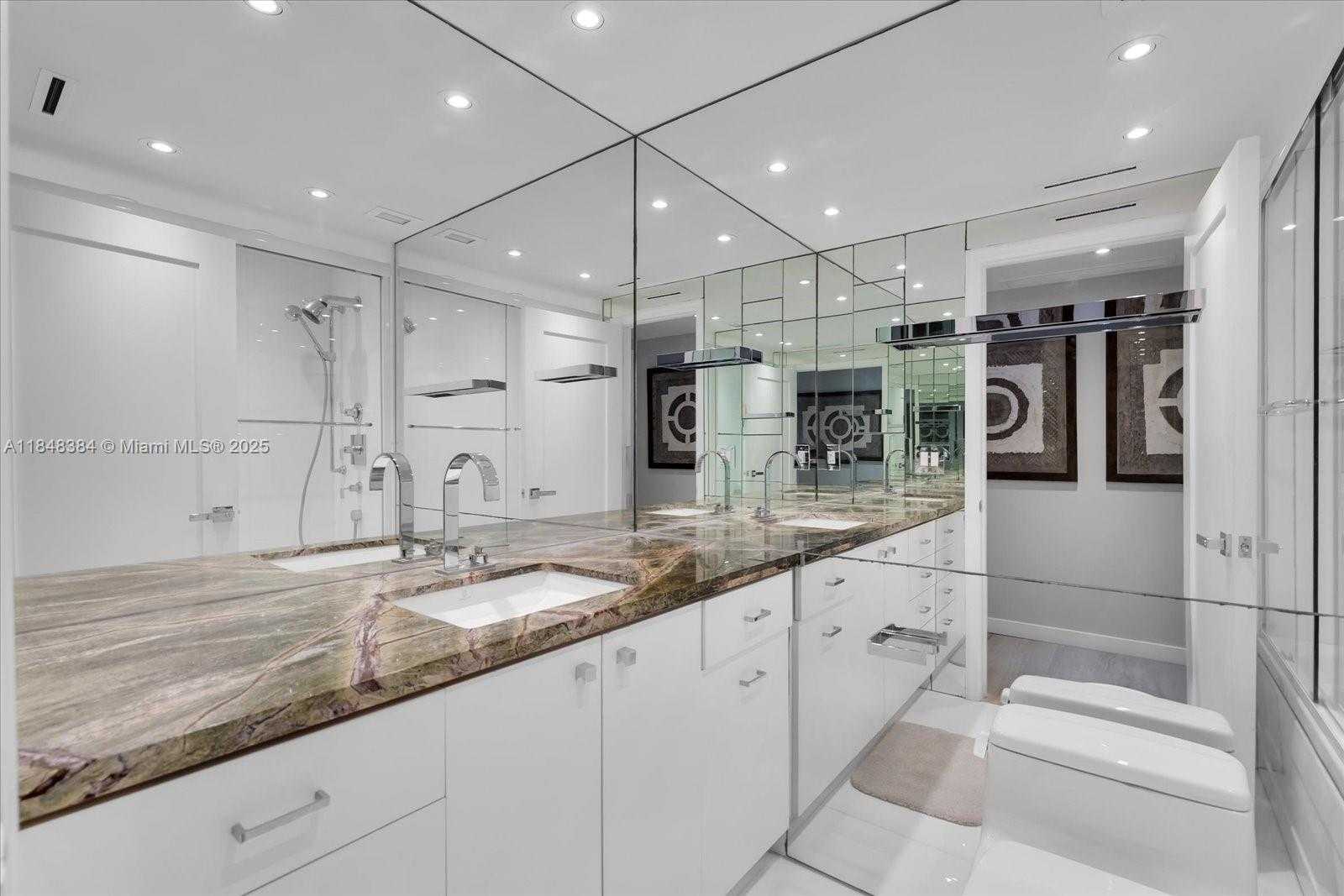 Small Image of 600 GRAPETREE DR #11CN, Key Biscayne Number 29
