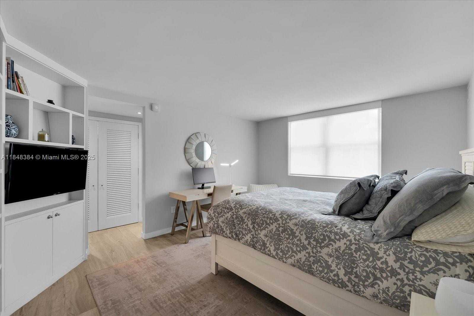 Small Image of 600 GRAPETREE DR #11CN, Key Biscayne Number 31
