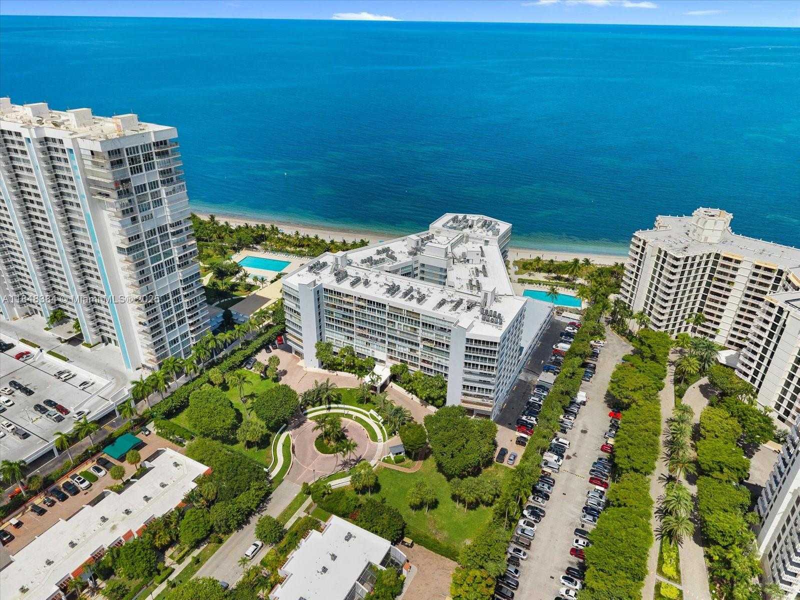 Small Image of 600 GRAPETREE DR #11CN, Key Biscayne Number 36