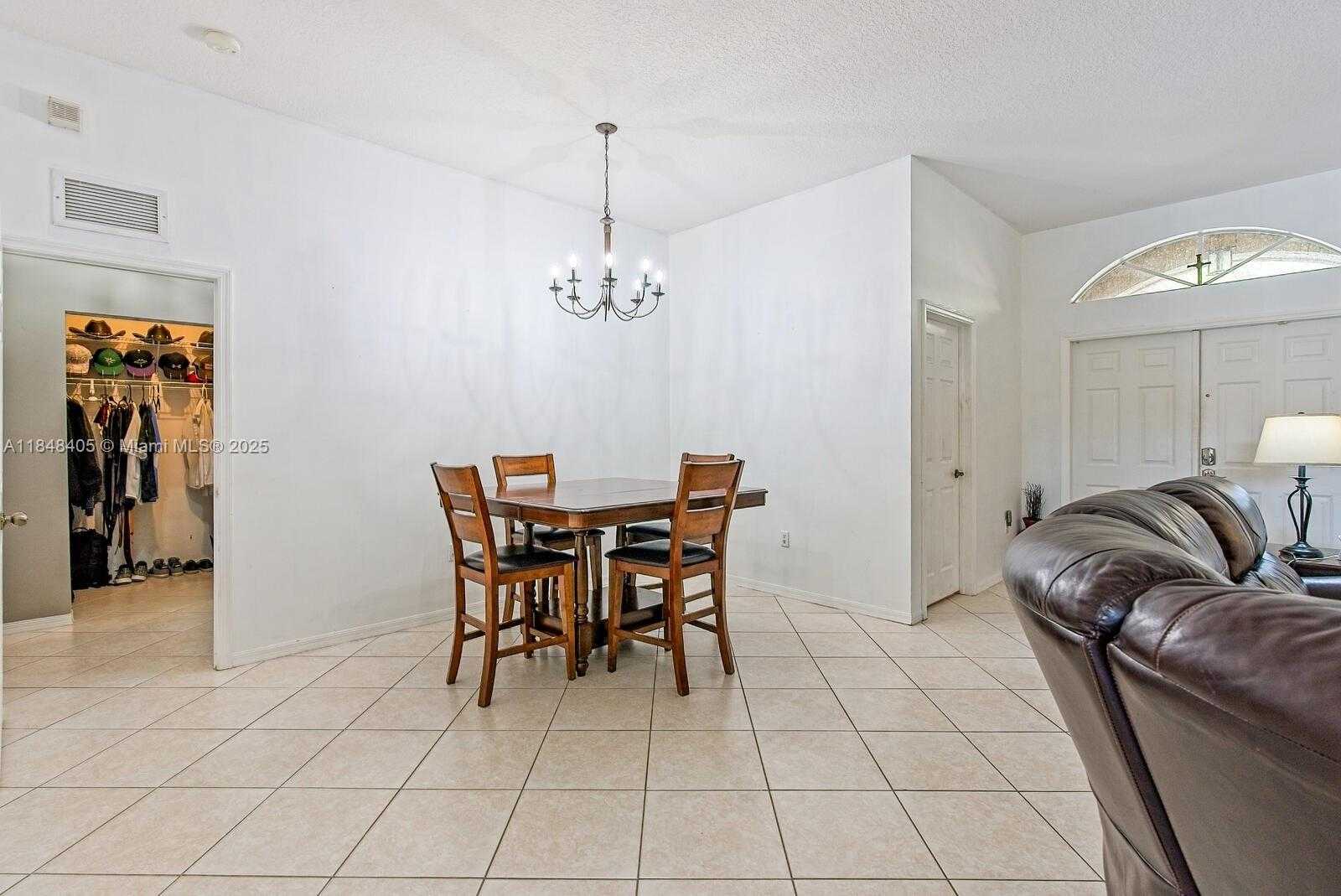 Small Image of 1921 SOUTH EAST 16TH AVE #1921, Homestead Number 4