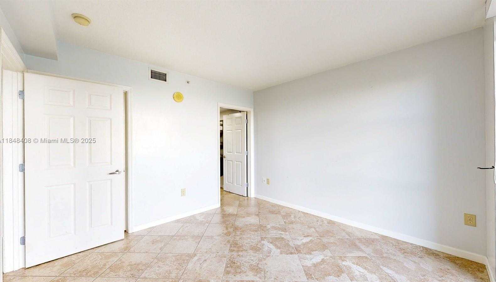 Small Image of 900 SOUTH WEST 8TH ST #605, Miami Number 12