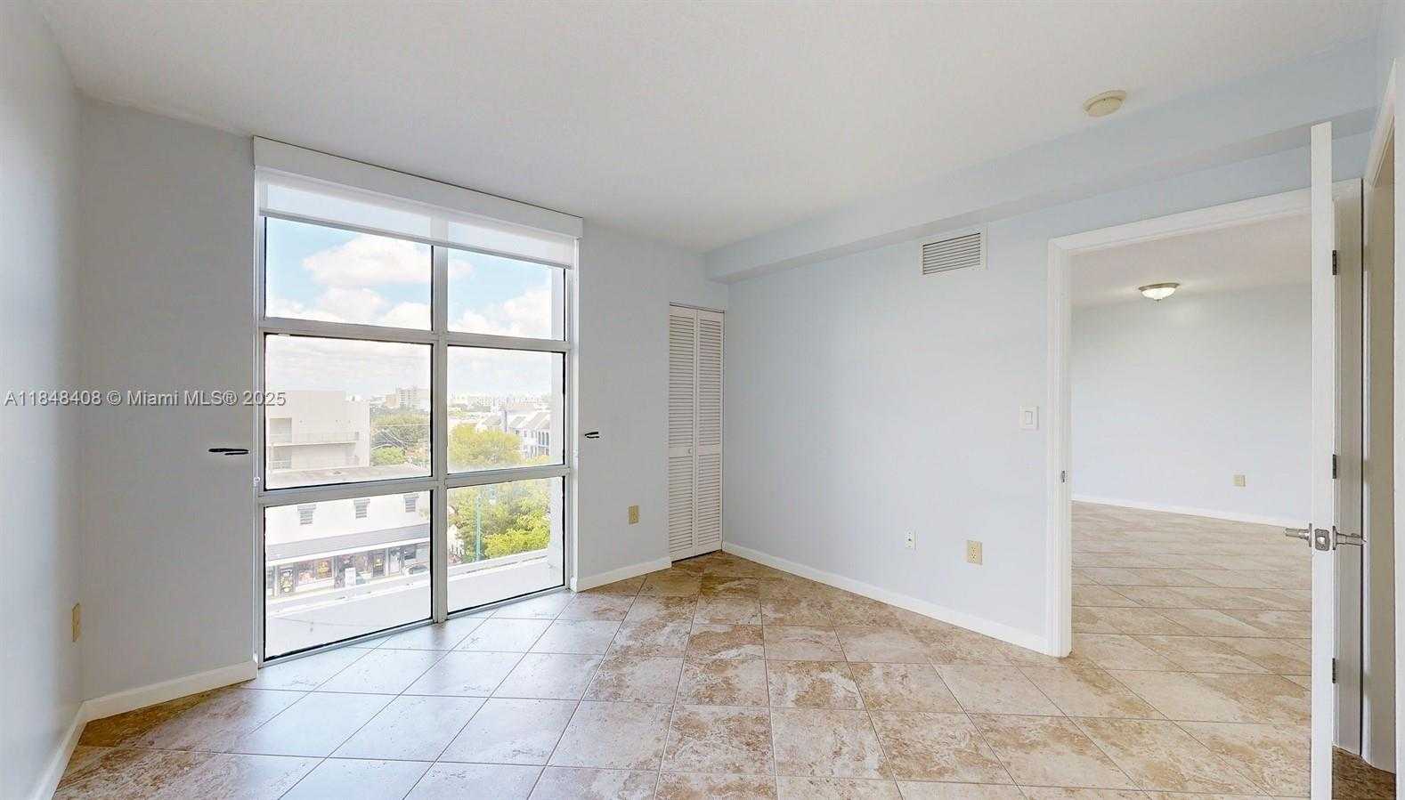 Small Image of 900 SOUTH WEST 8TH ST #605, Miami Number 15