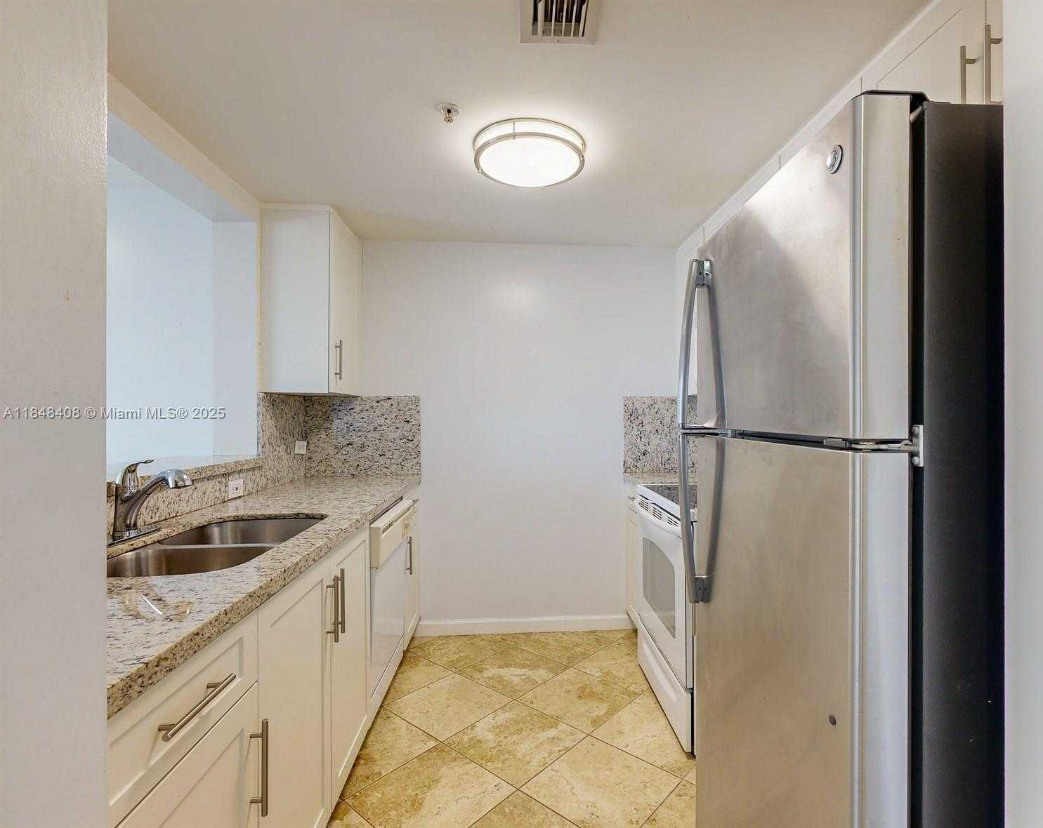 Small Image of 900 SOUTH WEST 8TH ST #605, Miami Number 2