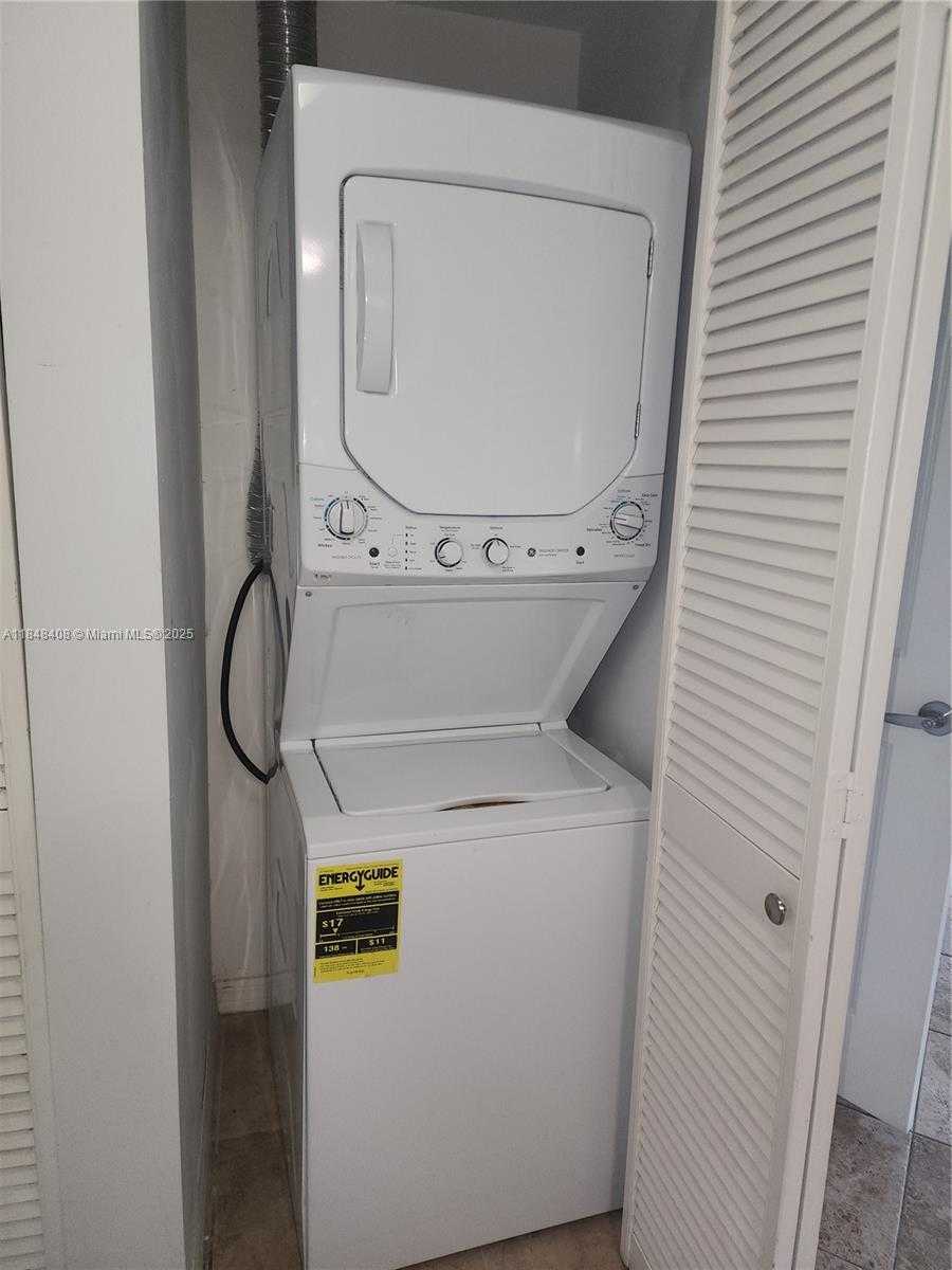 Small Image of 900 SOUTH WEST 8TH ST #605, Miami Number 20