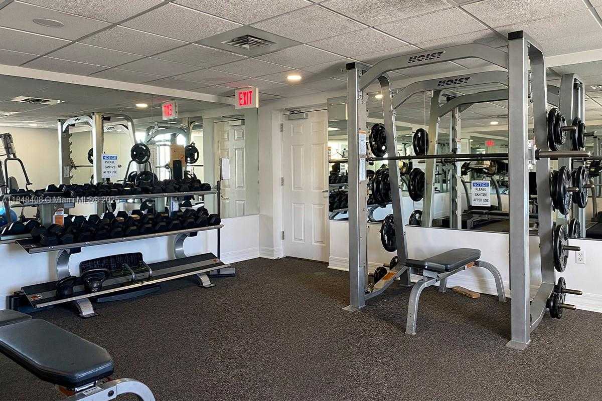 Small Image of 900 SOUTH WEST 8TH ST #605, Miami Number 28