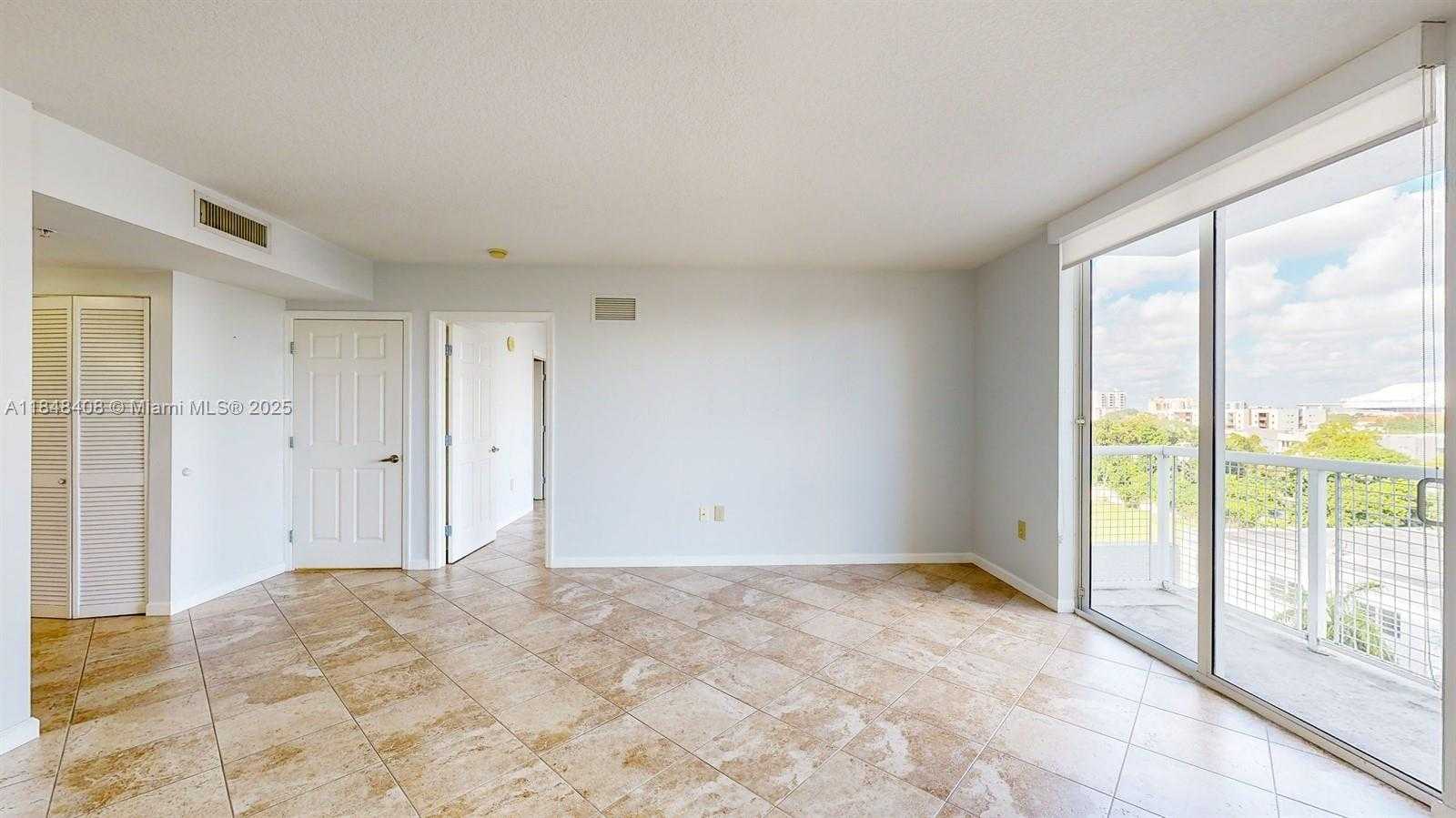Small Image of 900 SOUTH WEST 8TH ST #605, Miami Number 6