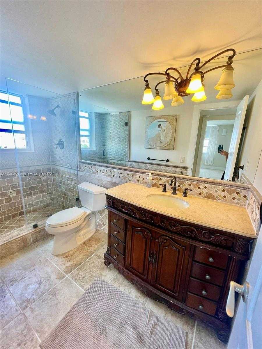 Small Image of 2851 NORTH EAST 183RD ST #802E, Aventura Number 18