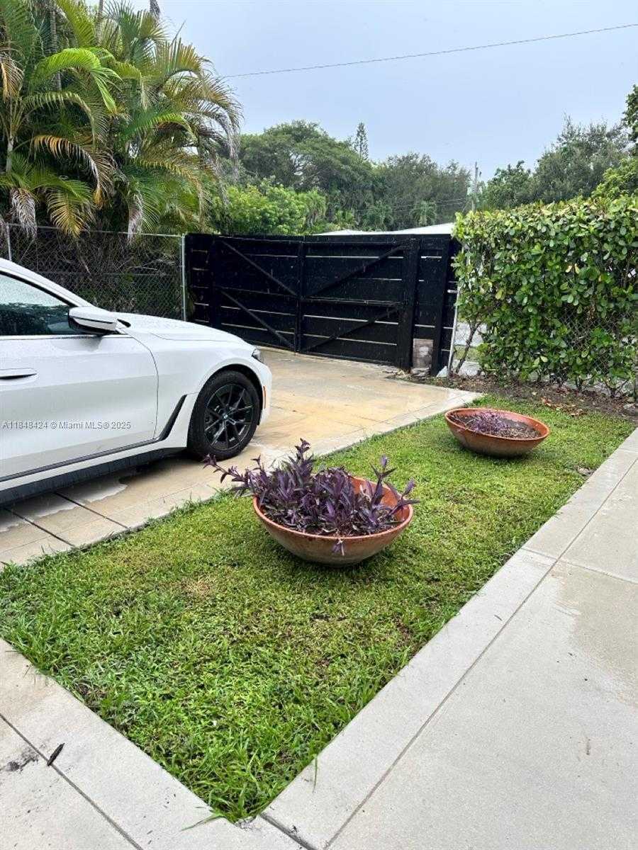 Small Image of North Miami Number 2