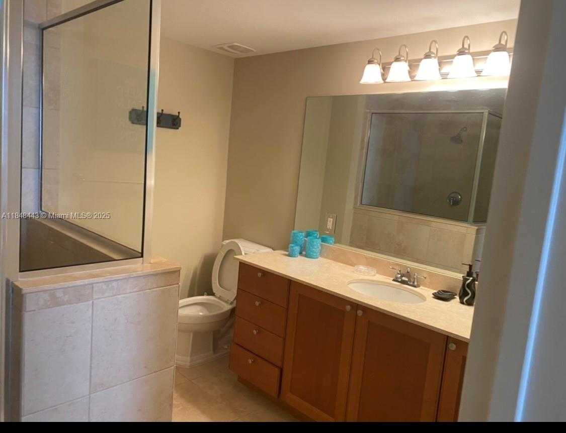 Small Image of 55 MERRICK WAY #700, Coral Gables Number 8