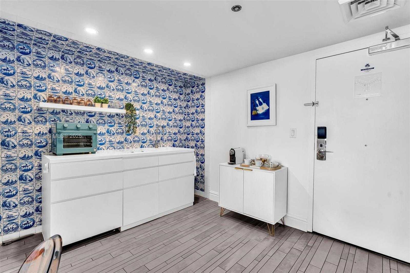 Small Image of 1100 WEST AVE #1019, Miami Beach Number 5