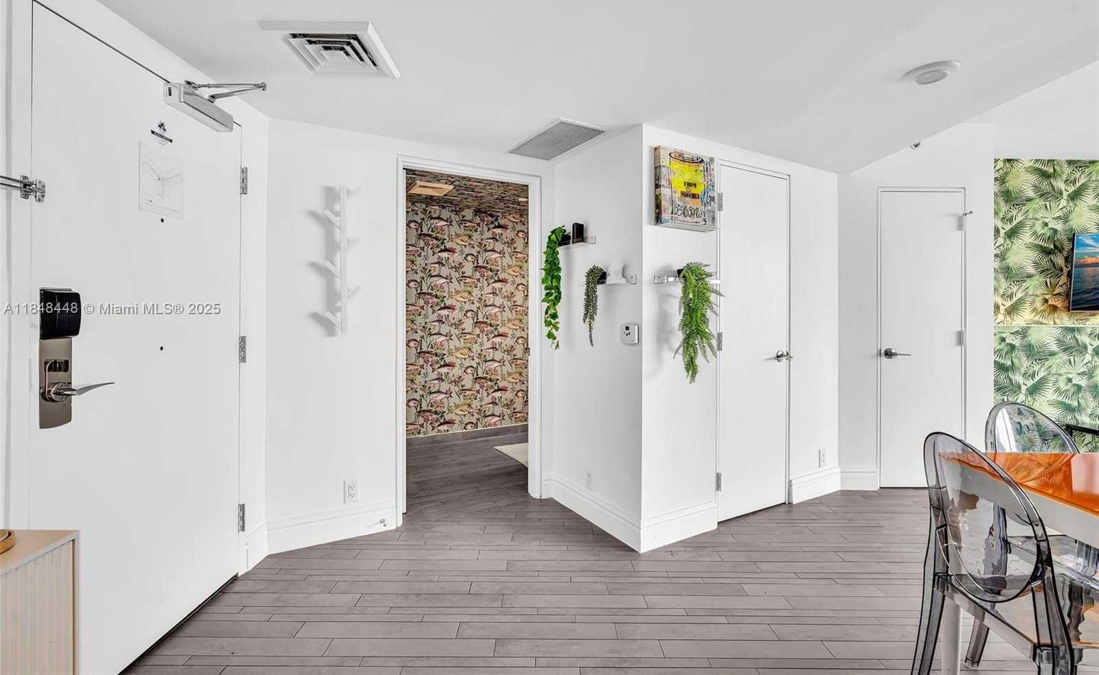 Small Image of 1100 WEST AVE #1019, Miami Beach Number 9