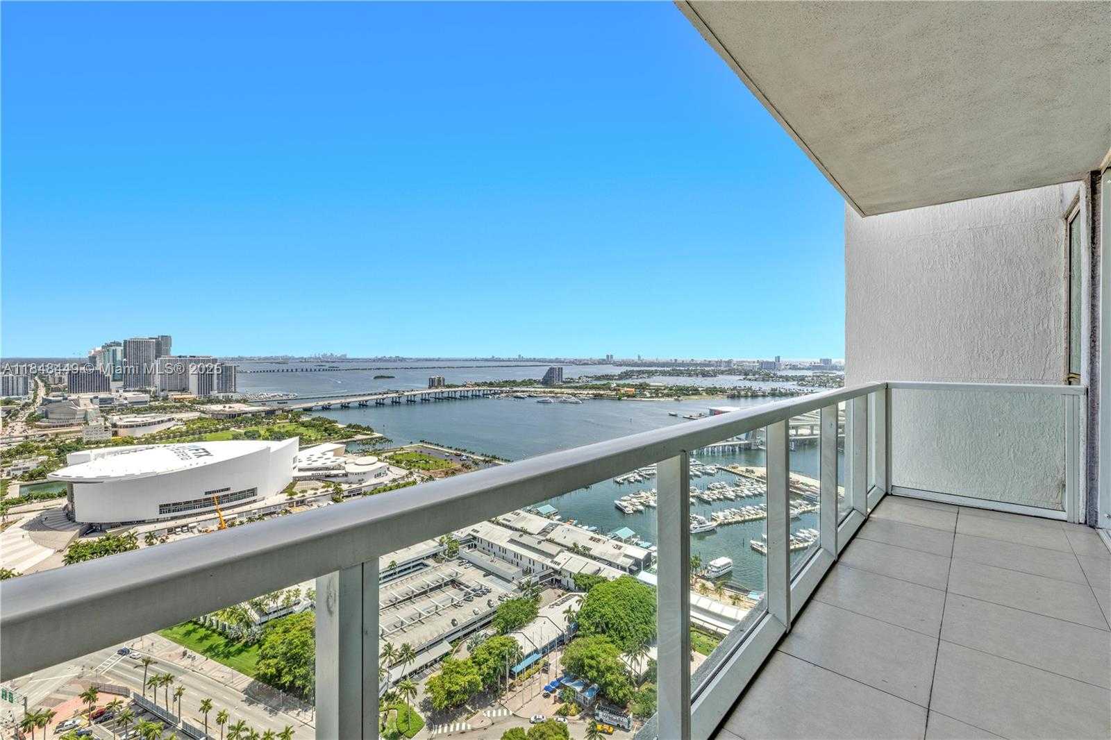 Small Image of 244 BISCAYNE BLVD #3904, Miami Number 2