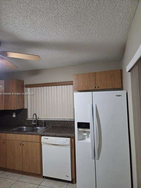 Small Image of 18921 NORTH WEST 63RD CT CIR, Hialeah Number 4