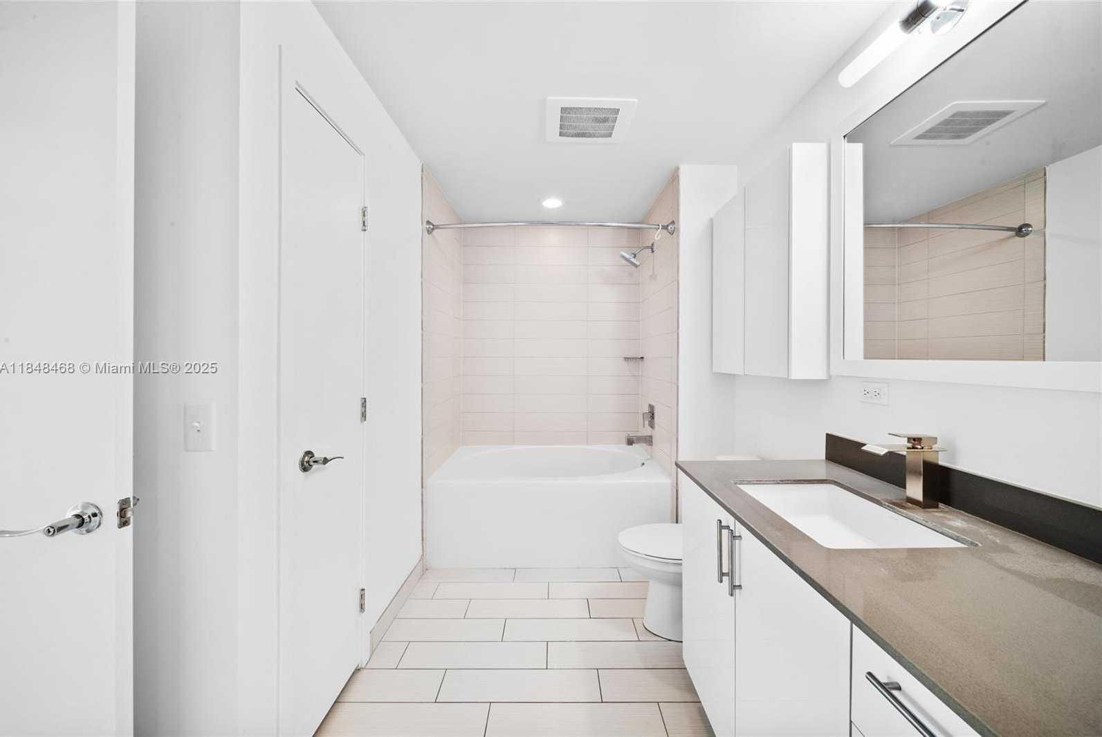 Small Image of 999 SOUTH WEST 1ST AVE #2406, Miami Number 18